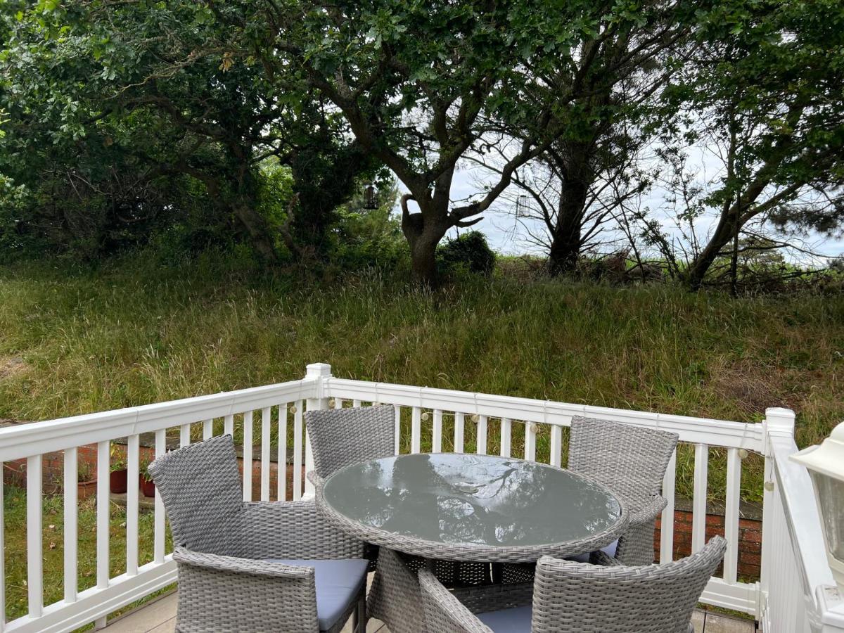 Jungle Lodge Lymington Luaran gambar